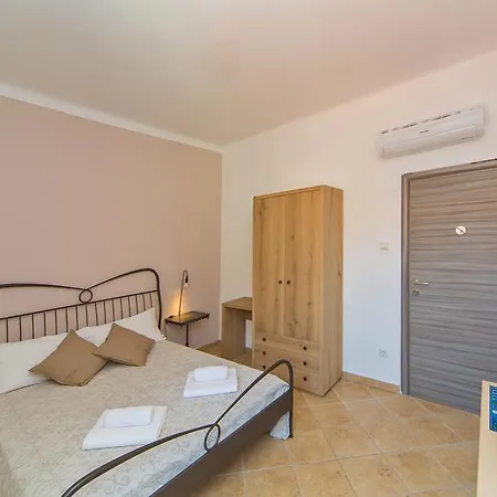 Prijeko House Апартаменты *