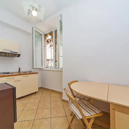 Апартаменты Prijeko House